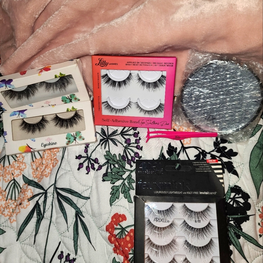 Lily LASH BUNDLE plus mirror 🪞 all new